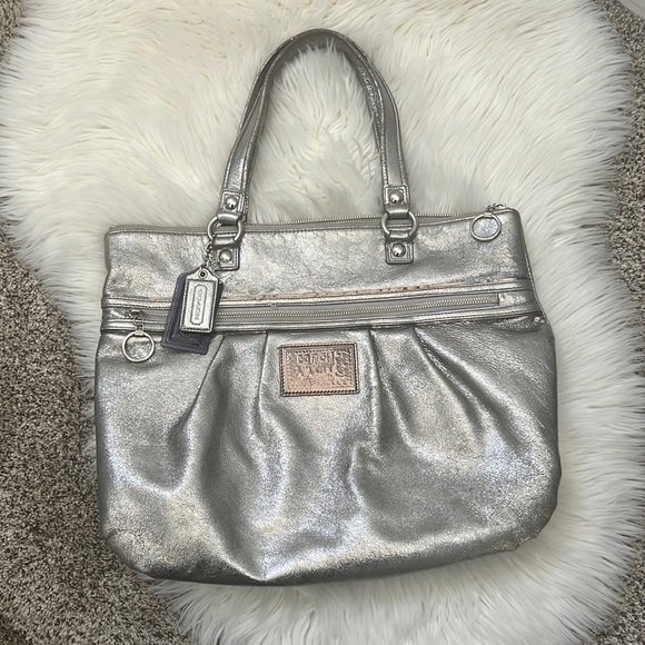 Coach poppy Glam Silver metallic large tote bag - Picture 13 of 13